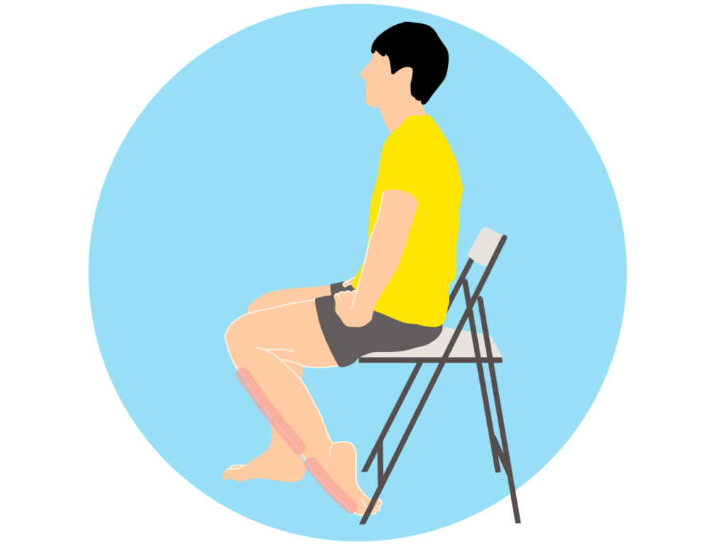 椅子に座りながらできる足の甲〜スネのストレッチの方法
