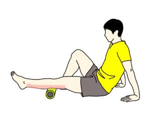 フォームローラーをふくらはぎ(下腿三頭筋)に当てる